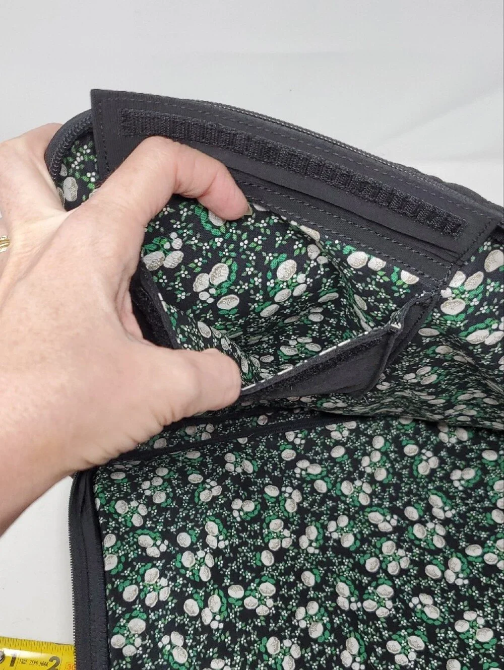 Vera Bradley Black Sleeve with Green and White Floral Padded Lining